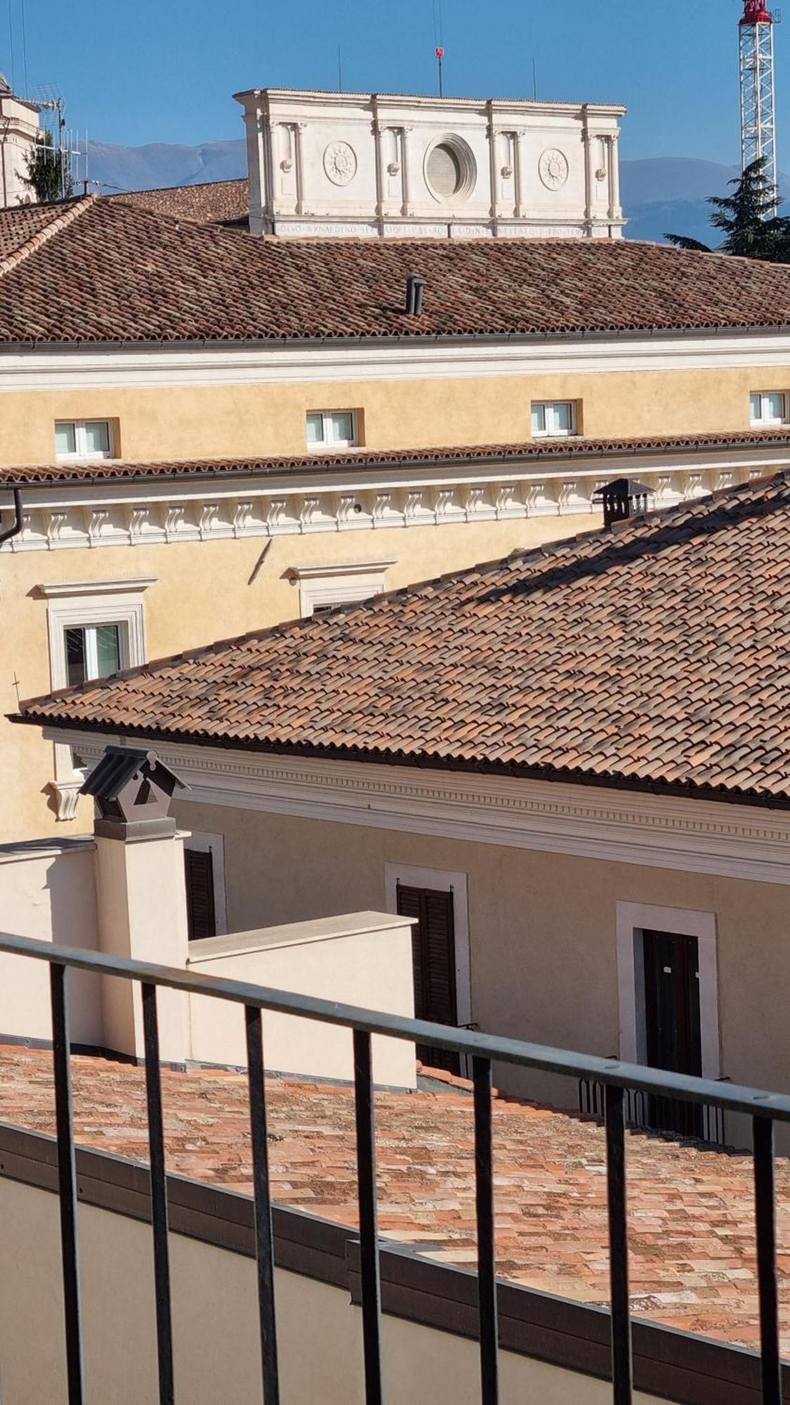 Antica Dimora San Crisante - Centro Storico Apartment L'Aquila Exterior photo